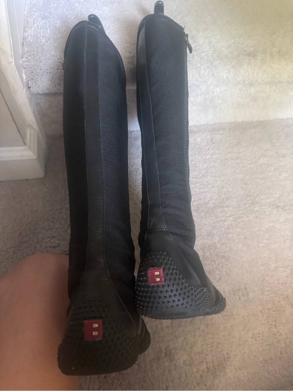 Bally sleek black